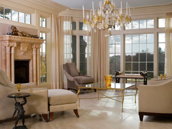 Elegant living room with floor to ceiling curtains